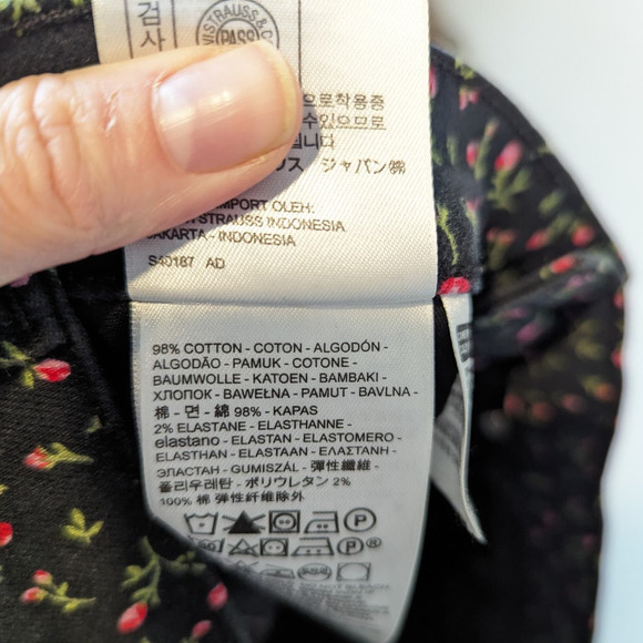 Levi's Black Pink Floral Mid Length Denim Shorts - Picture 7 of 7